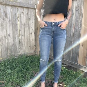 Zara Jeans - skinny with slight destress